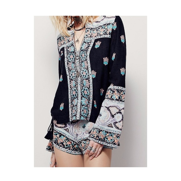 Free People Tops - Free People Bandana Bandit 2 PC NIGHT COMBO SET